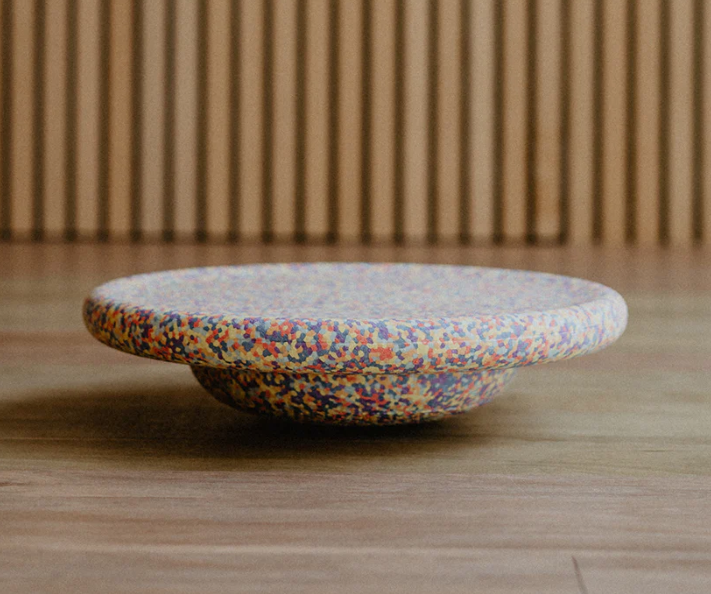 Balance board confetti pastel